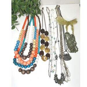 Lot of 8‎ Costume Jewelry Necklaces